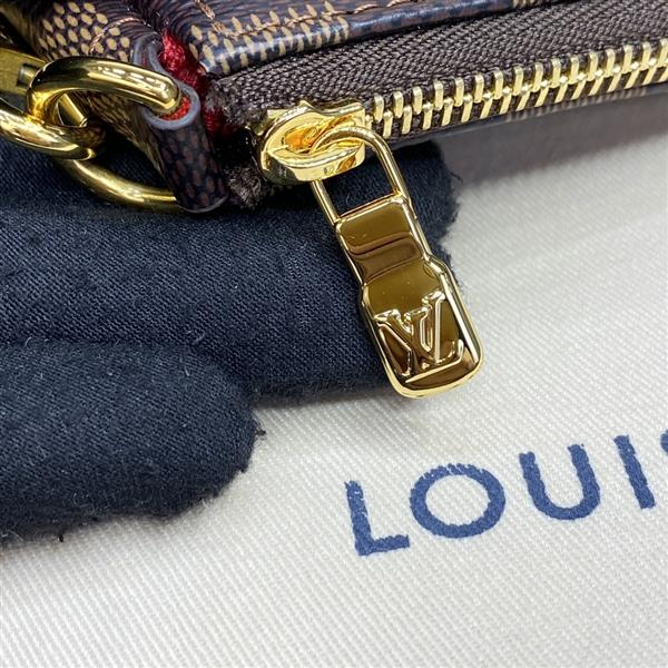 2026122105440606 580